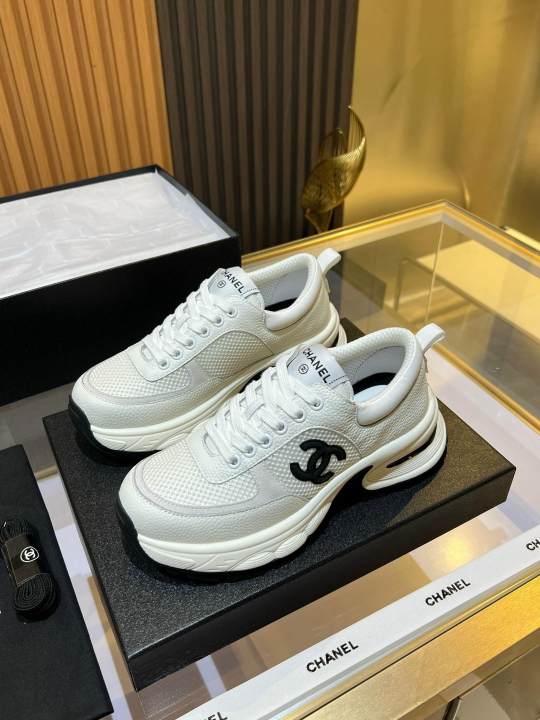 женские брендовые кожаные кроссовки chanel premium,кроссовки chanel женские,кроссовки chanel,женская брендовая  - кроссовки,кроссовки chanel оригинал