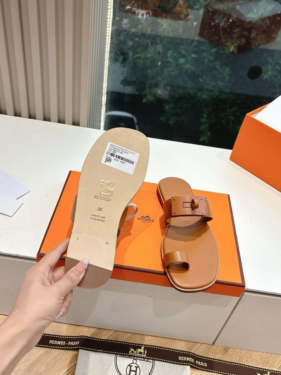 шлепки эрмес,сандалии hermes,шлепанцы hermes,сандалии женские,шлепки hermes oran