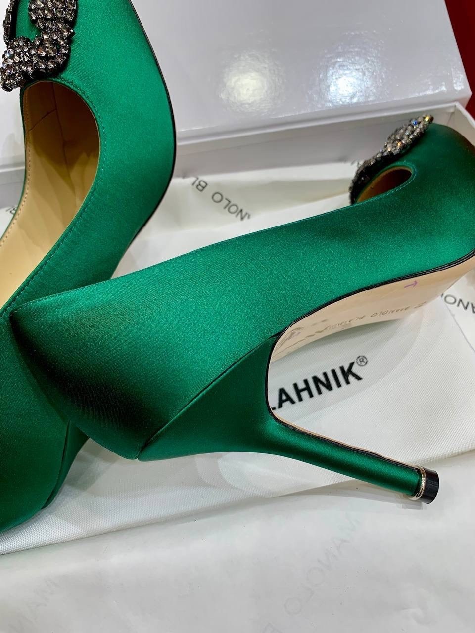 туфли manolo blahnik,туфли маноло бланик,туфли маноло бланик зеленые,туфли manolo blahnik hangisi,туфли изумрудного цвета