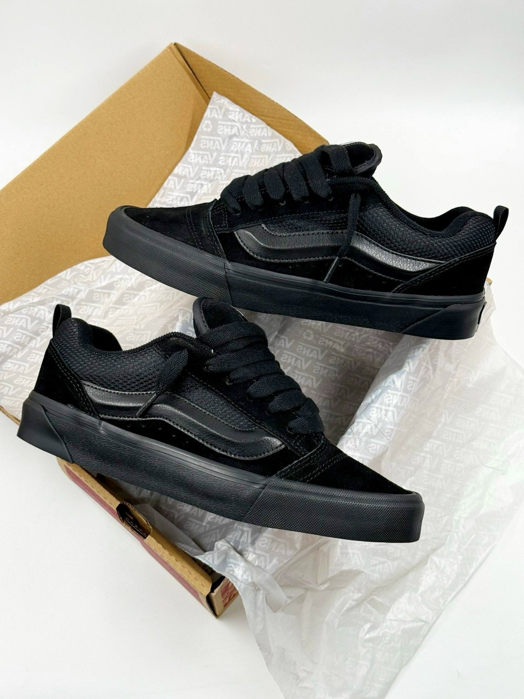 ,черные кроссовки,vans knu skool,кроссовки vans,кеды мужские vans knu skool черные