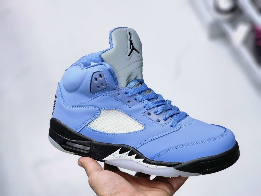 nike air jordan 5 retro,кроссовки jordan 5 retro gore-tex off noir w,air jordan 5 raging bull 3m,nike air jordan 5 retro gore-tex off-noir,jordan 5 gore tex