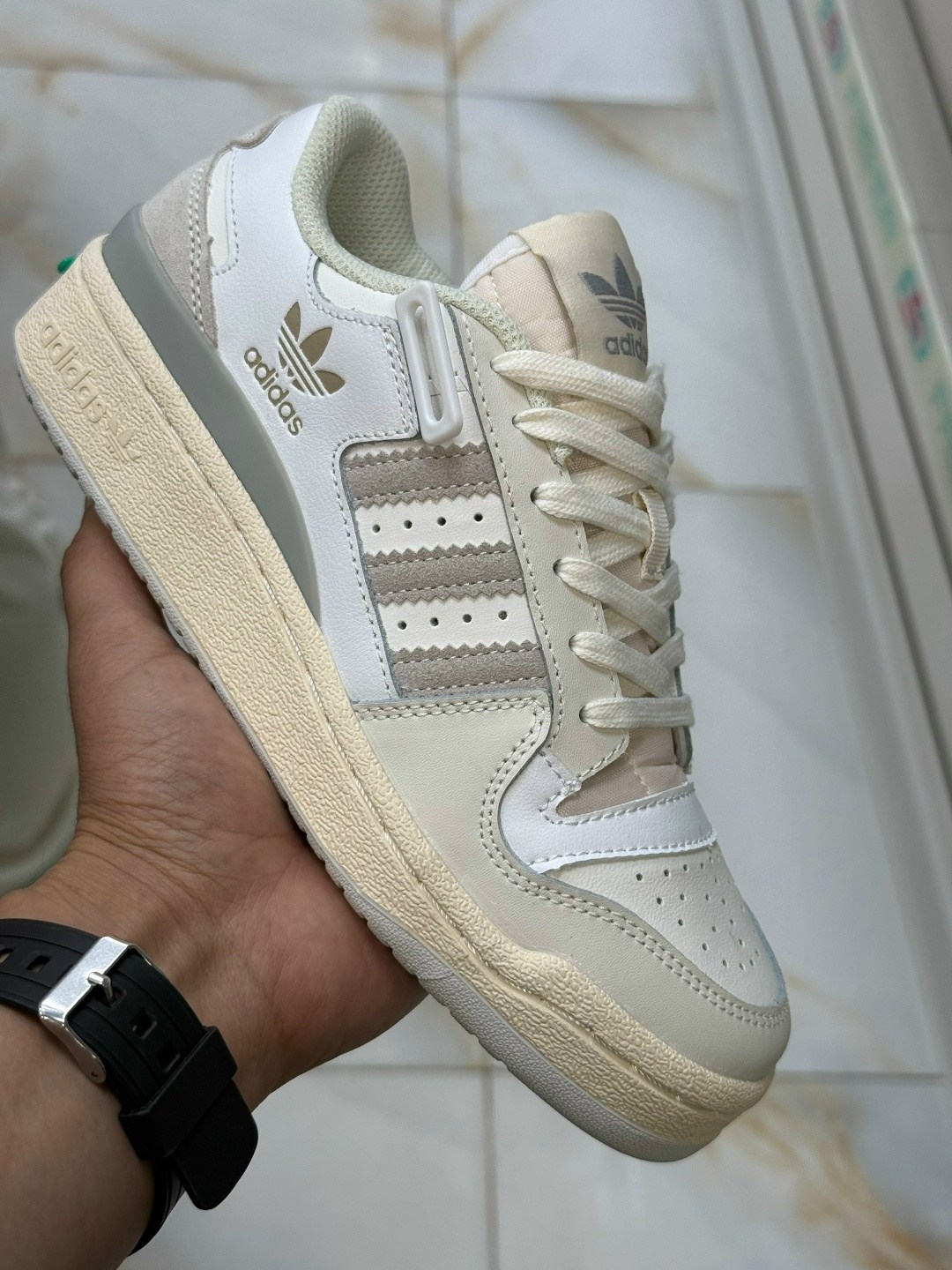 кроссовки adidas,кроссовки адидас,кроссовки мужские adidas forum low серые,кроссовки adidas forum low white,кроссовки adidas originals forum exhibit low grey black