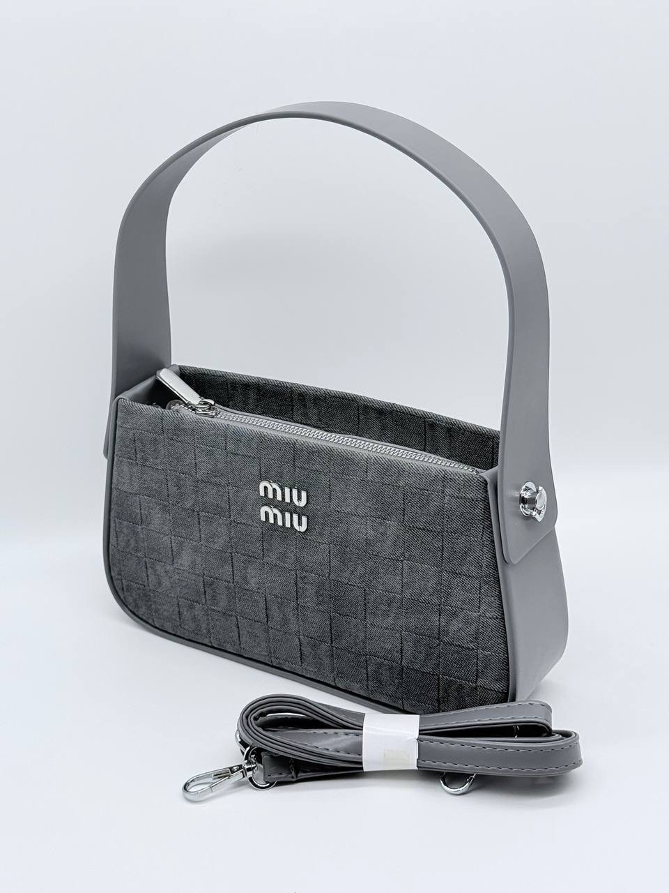 сумка miu miu,сумка женская miu miu,сумка миу миу через плечо miu miu цвет черный,сумка,трендовая сумка миу миу через плечо miu miu