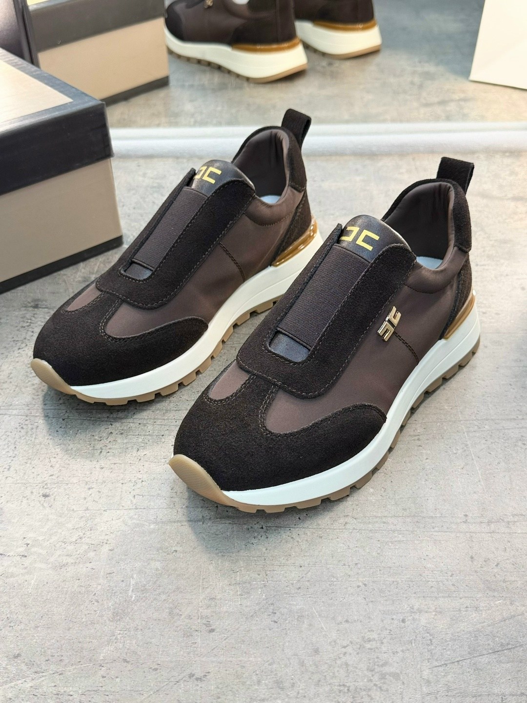 ,кроссовки женскиe,стильные кроссовки,кроссовка мужской,fendi кроссовки