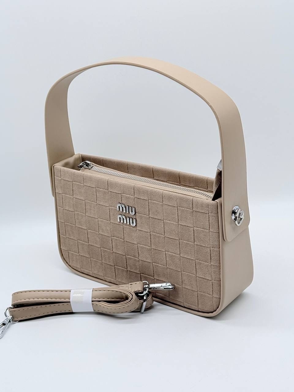 сумка miu miu,сумка женская miu miu,сумка миу миу через плечо miu miu цвет черный,сумка,трендовая сумка миу миу через плечо miu miu
