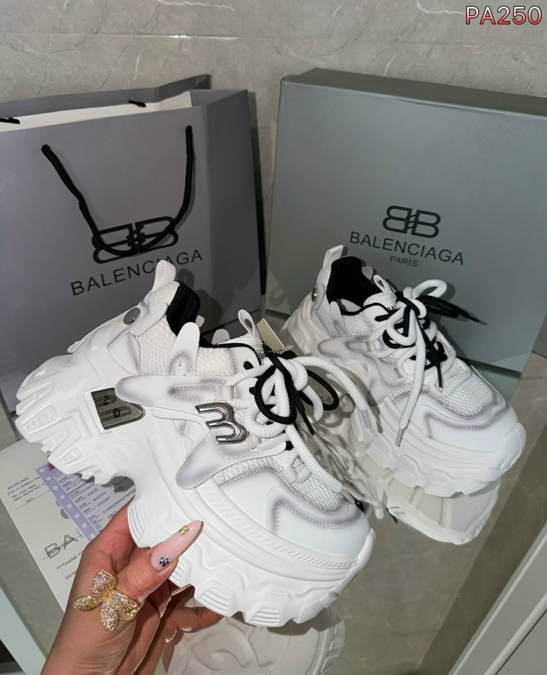 кроссовки balenciaga женские,кроссовки balenciaga,кроссовки баленсиага женские оригинал,кроссовки balenciaga на высокой подошве арт. р135, balenciaga