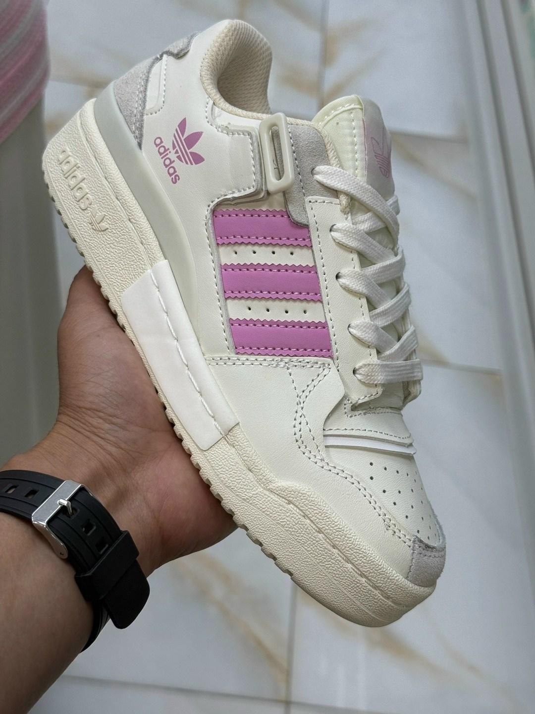 кроссовки adidas,кроссовки адидас,кроссовки мужские adidas forum low серые,кроссовки adidas forum low white,кроссовки adidas originals forum exhibit low grey black