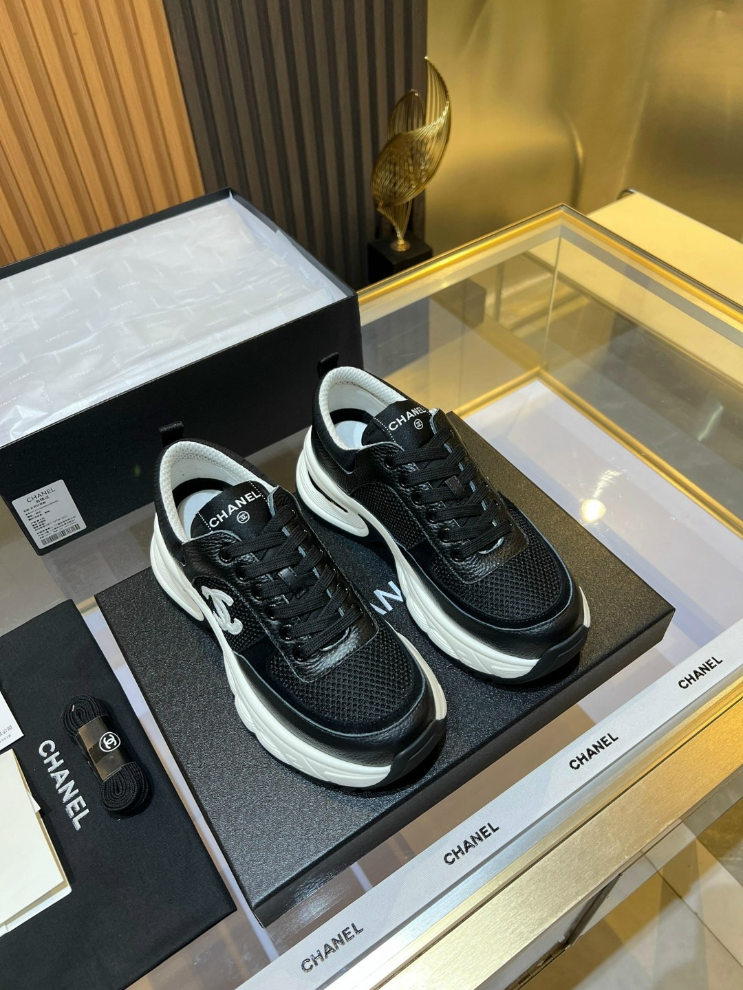 женские брендовые кожаные кроссовки chanel premium,кроссовки chanel женские,кроссовки chanel,женская брендовая  - кроссовки,кроссовки chanel оригинал