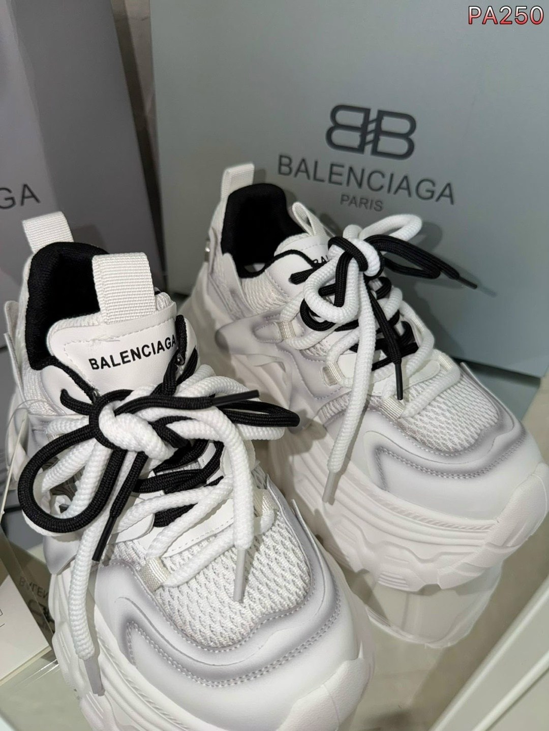 кроссовки balenciaga женские,кроссовки balenciaga,кроссовки баленсиага женские оригинал,кроссовки balenciaga на высокой подошве арт. р135, balenciaga
