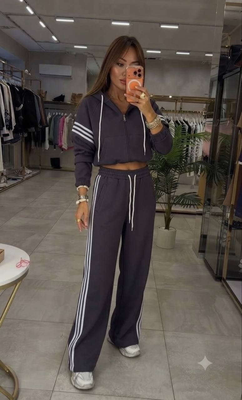 женский спортивный костюм adidas,костюм спортивный женский,спортивный костюм,костюм спортивный женский двойка,костюм с лампасами женский в спортивном стиле