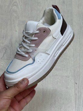 Кроссовки