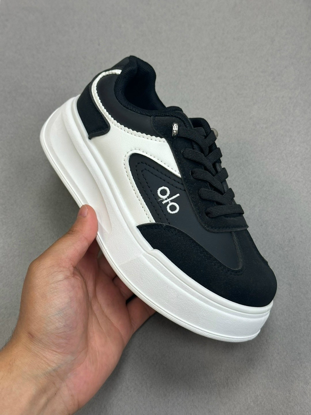 ,кроссовки hogan,женские кроссовки,низкие кроссовки,спортивный