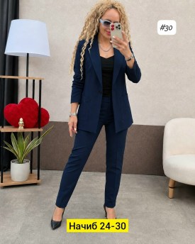 Костюм
