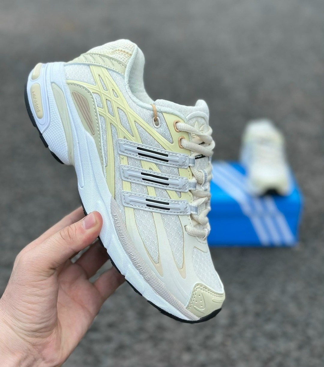 кроссовки adidas,кроссовки adidas response cl,кроссовки adidas originals response cl,кроссовки adidas response cl crystal white,кроссовки adidas originals response