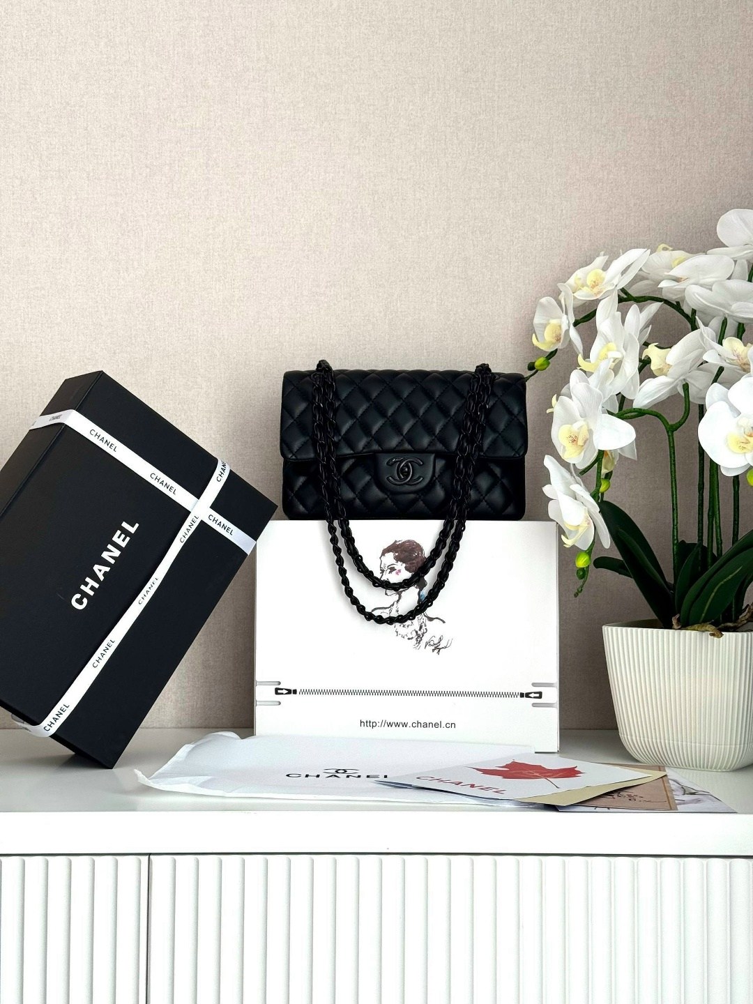сумка шанель черная классика,сумка женская chanel,сумка шанель 2.55,сумка шанель,черная классическая сумка chanel maxi