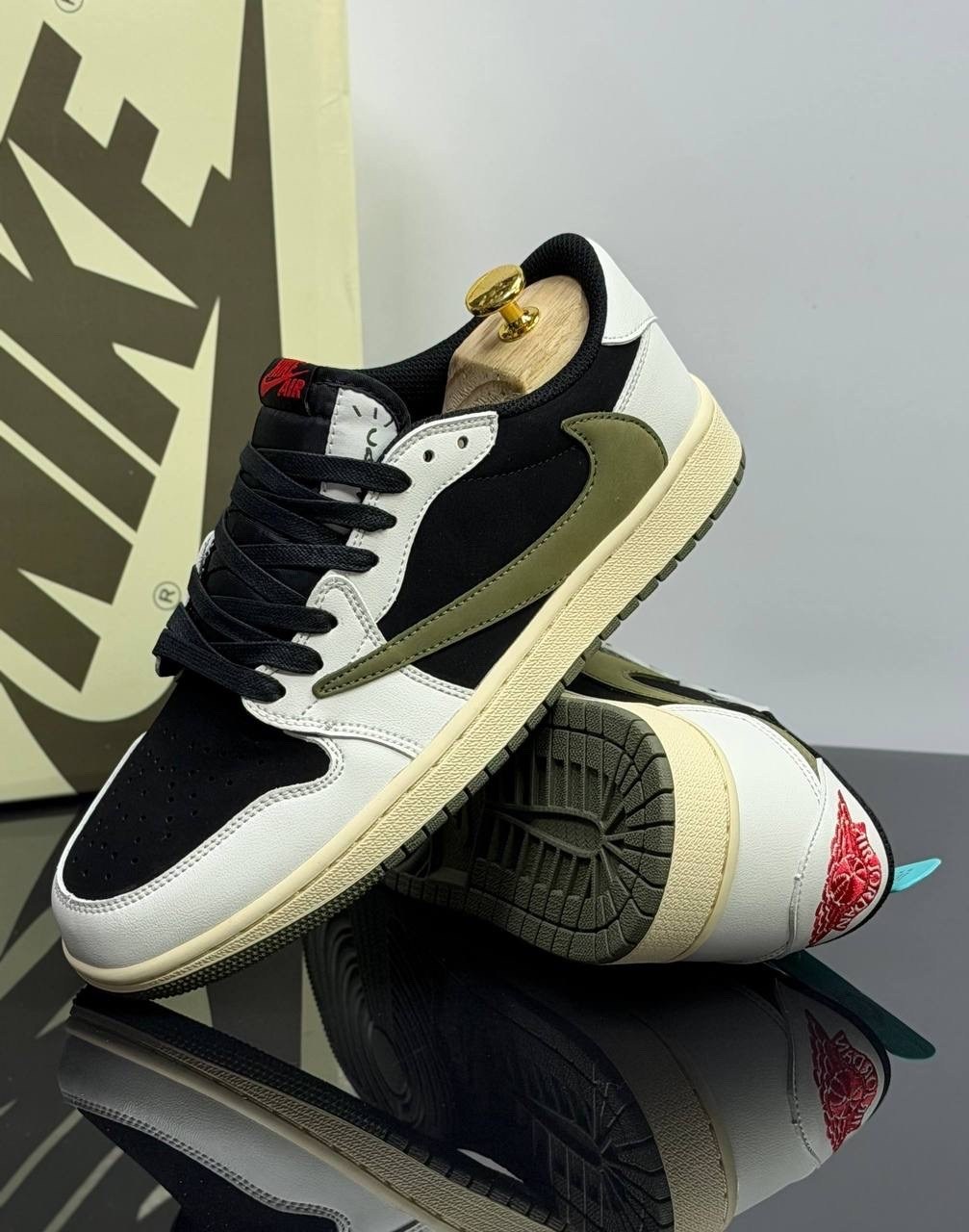 кроссовки nike travis scott air jordan 1 low,кроссовки nike air jordan 1 low travis scott olive,air jordan 1 low travis scott,кроссовки nike air jordan 1 low x travis scott,кроссовки air jordan 1 low