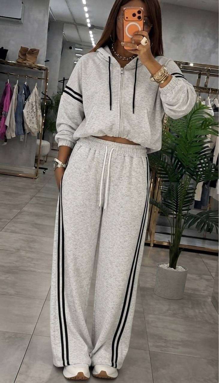 женский спортивный костюм adidas,костюм спортивный женский,спортивный костюм,костюм спортивный женский двойка,костюм с лампасами женский в спортивном стиле