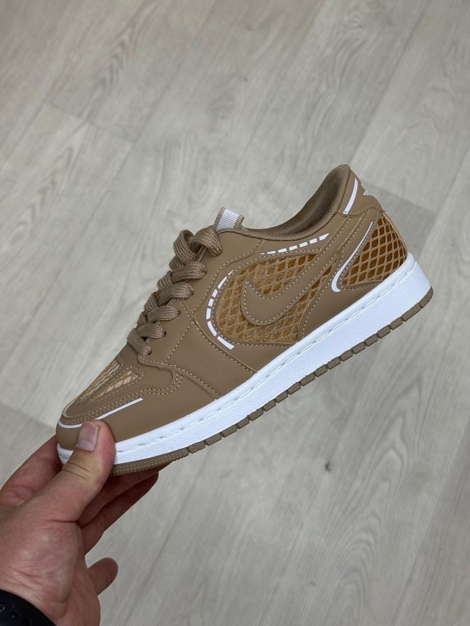 кроссовки 1 low se air jordan серебряный,nike air jordan 1 low se,air jordan 1 low se wmns metallic silver,женские кроссовки air jordan 1 low se 'metallic silver' fn5030-001,женские кроссовки air jord