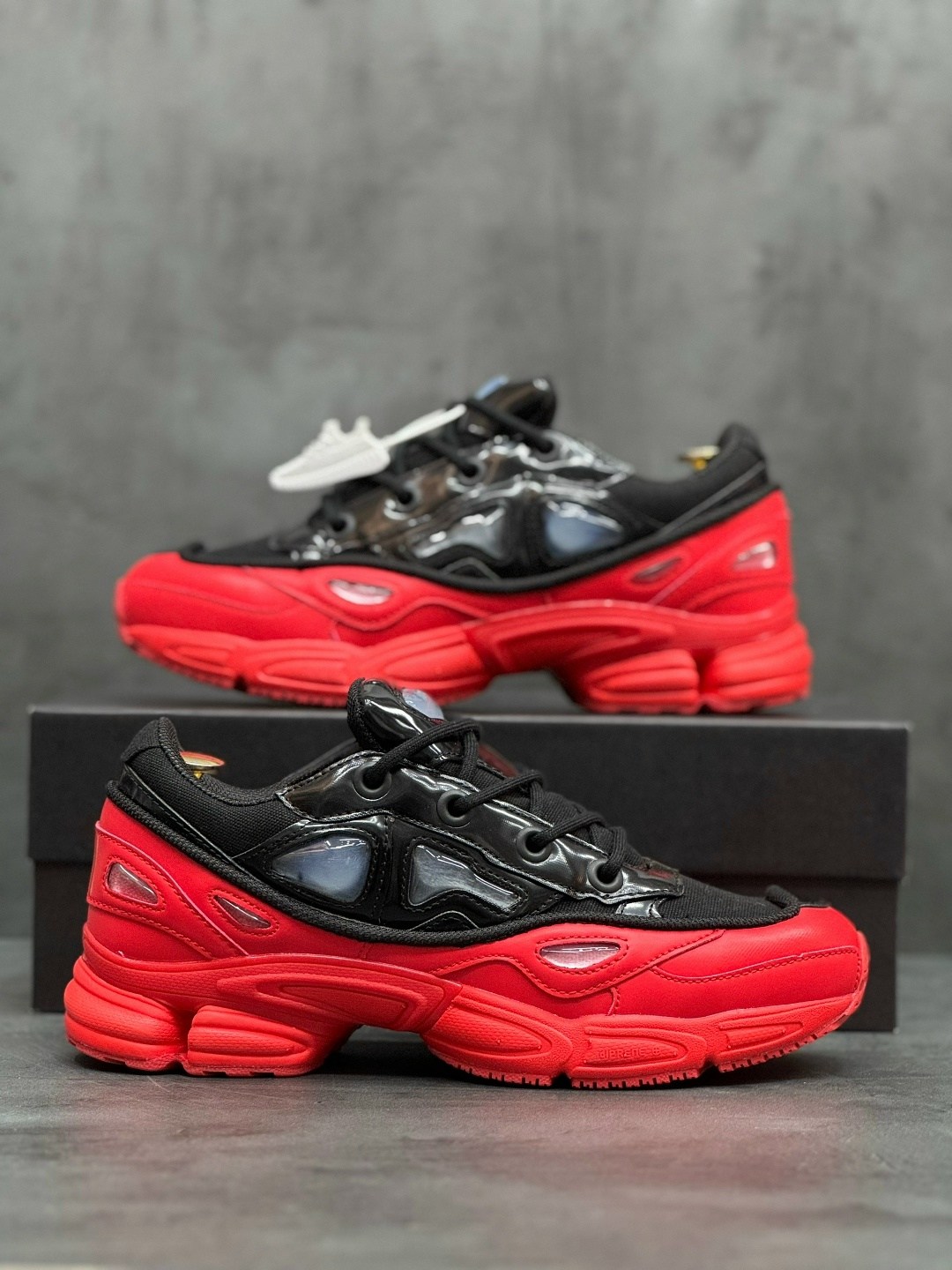 adidas raf simons ozweego 3 scarlet black,кроссовки adidas raf simons x ozweego 3 'core black scarlet',adidas raf simons x ozweego 3 core black scarlet,raf simons adidas ozweego 3,adidas by raf simons