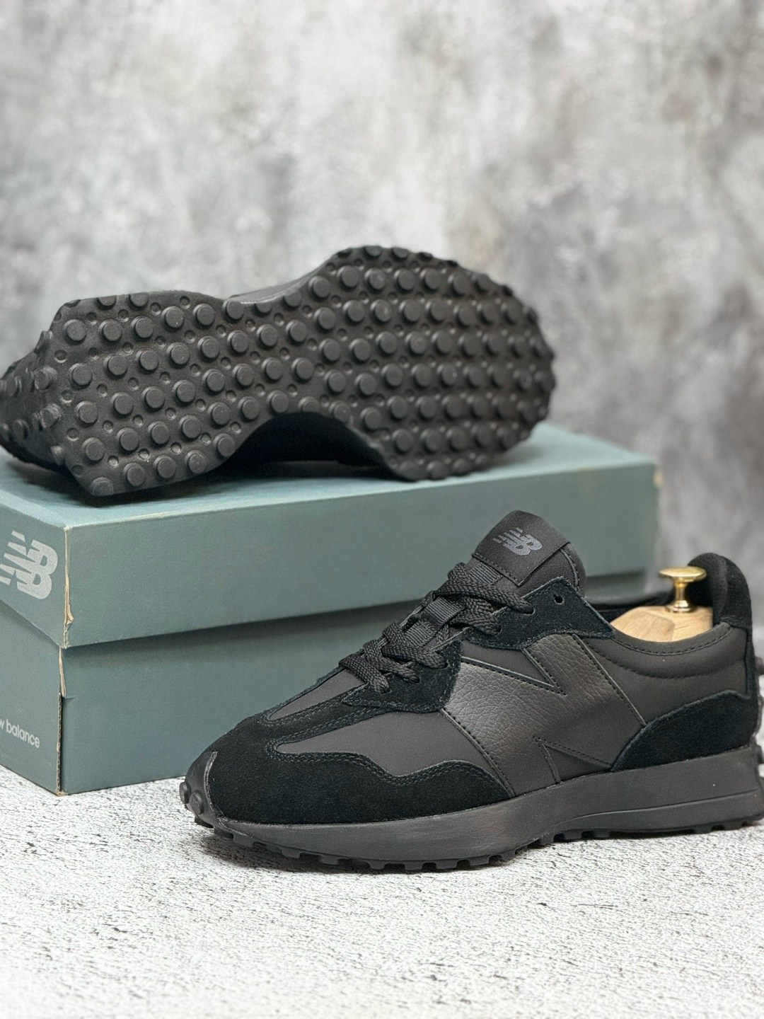 кроссовки new balance new balance 327,черные кроссовки new balance 327,кроссовки мужские new balance 327,кроссовки new balance 327,new balance 327 triple black