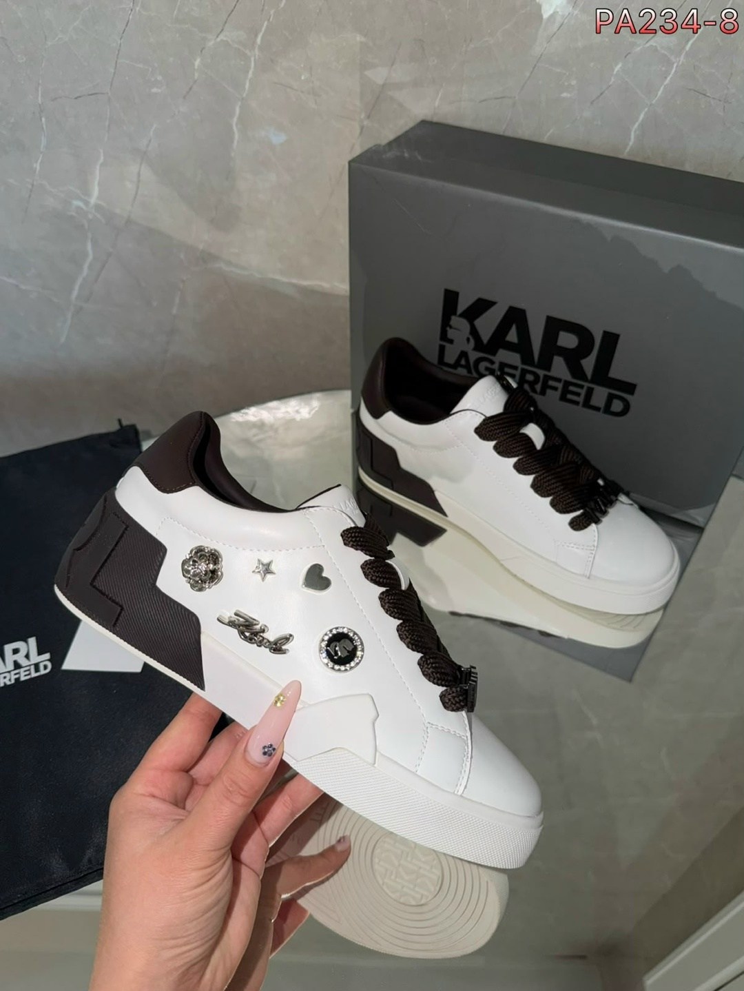 ,спортивная ,женские кроссовки,повседневные кроссовки,karl lagerfeld кеды