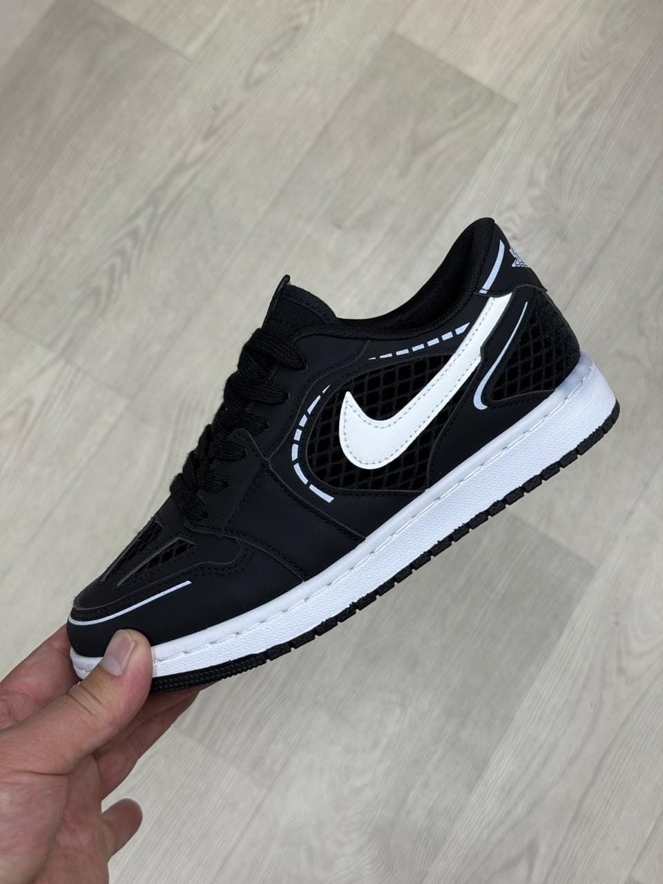 кроссовки 1 low se air jordan серебряный,nike air jordan 1 low se,женские кроссовки air jordan 1 low se 'metallic silver' fn5030-001,женские кроссовки air jordan 1 low,кроссовки 1 ретро средние air jo