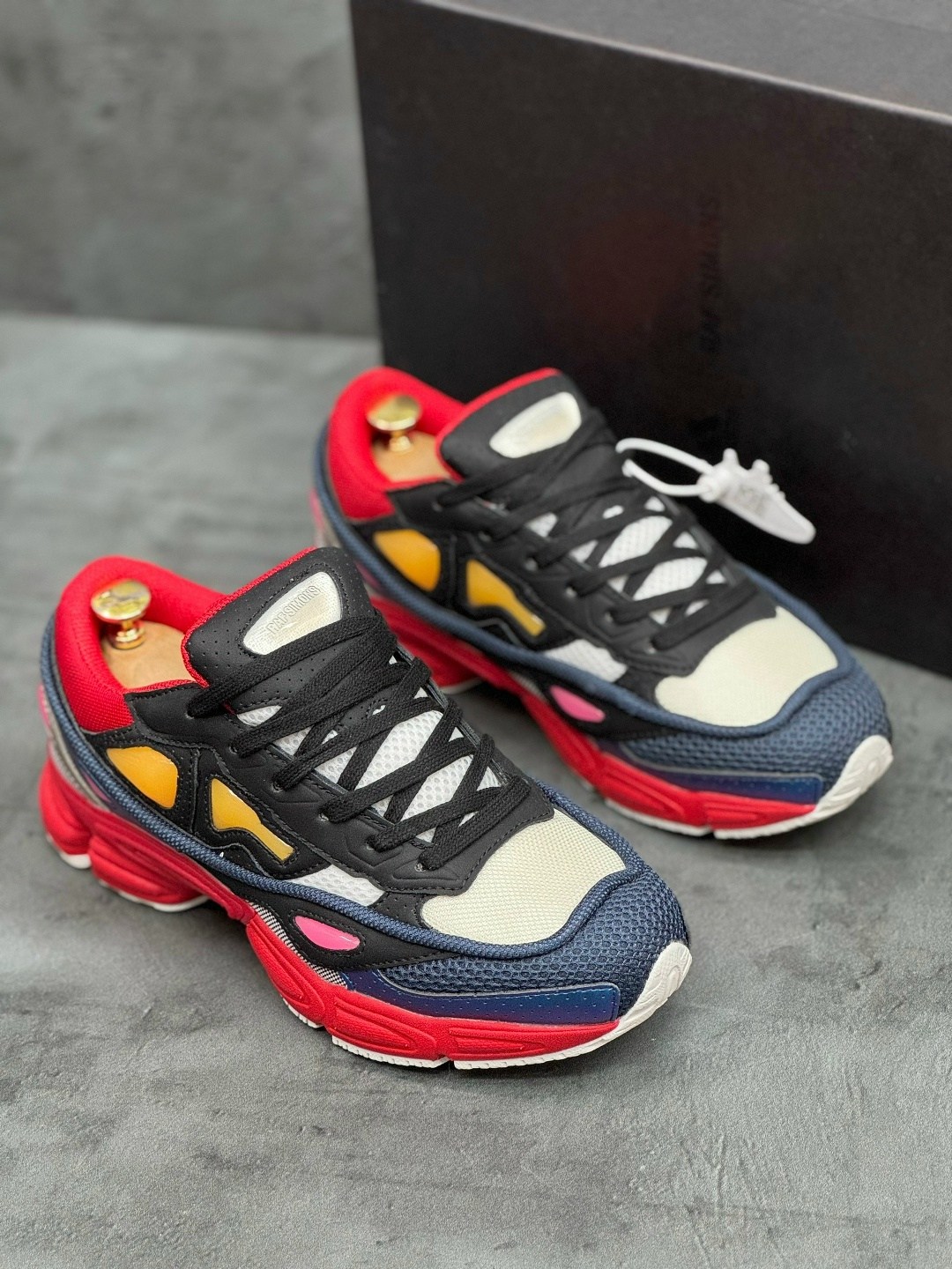 adidas raf simons ozweego 2,adidas raf simons ozweego,adidas x raf simons ozweego 2,кроссовки adidas x raf simons ozweego 2 "black red & pearl grey",кроссовки adidas ozweego 2 x raf simons