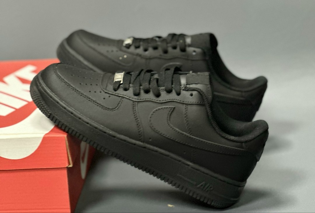 nike air force 1 low "triple black",nike air force 1 '07 black,nike air force 1 low black,air force 1 black,nike air force 1 low