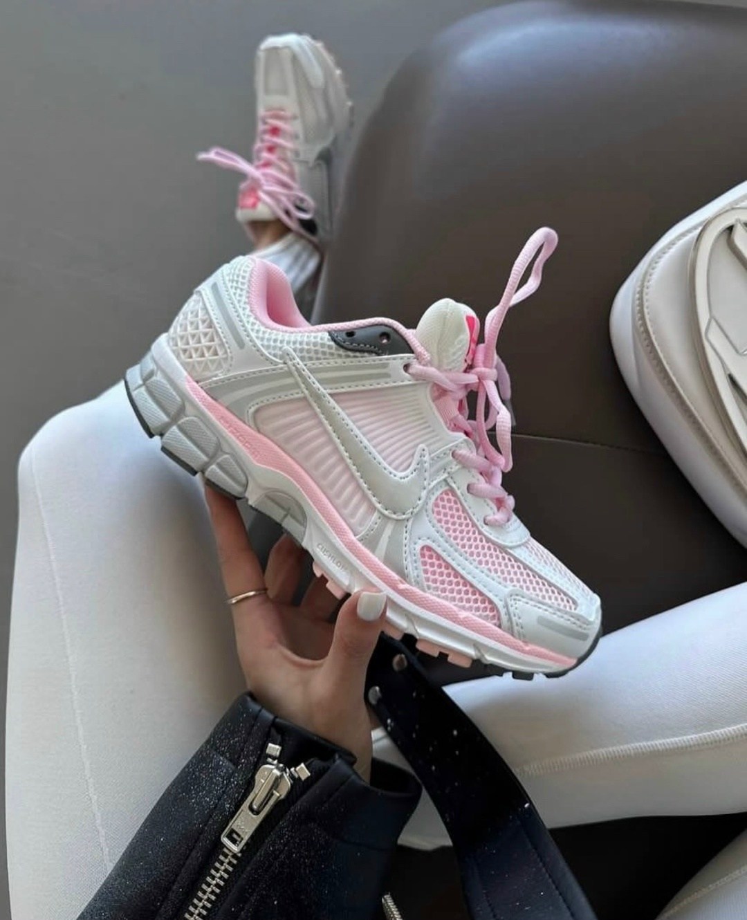 женские кроссовки nike,кроссовки nike zoom vomero 5,женские кроссовки,кроссовки,женские кроссовки nike air zoom vomero 5