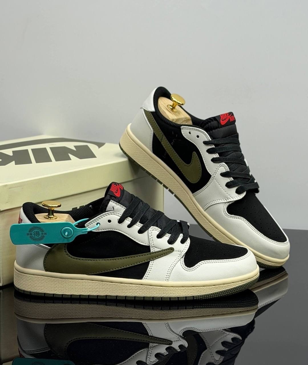 кроссовки nike travis scott air jordan 1 low,кроссовки nike air jordan 1 low travis scott olive,air jordan 1 low travis scott,кроссовки nike air jordan 1 low x travis scott,кроссовки air jordan 1 low