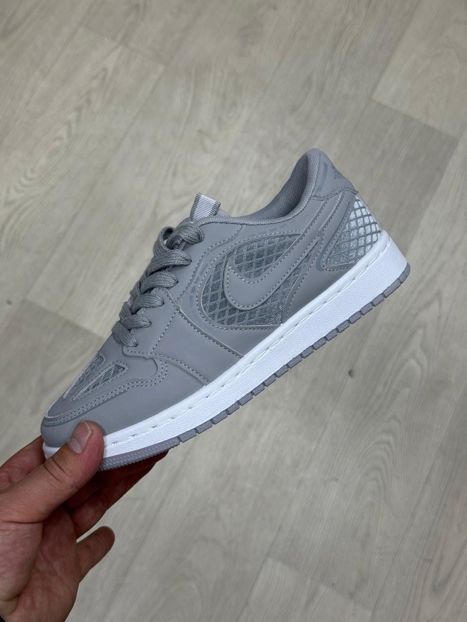 кроссовки 1 low se air jordan серебряный,nike air jordan 1 low se,air jordan 1 low se wmns metallic silver,женские кроссовки air jordan 1 low se 'metallic silver' fn5030-001,женские кроссовки air jord