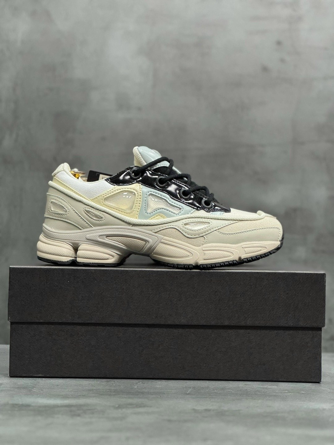 adidas raf simons ozweego 3 cream white,кроссовки adidas raf simons ozweego 3,adidas ozweego 3 raf simons cream white core black,adidas raf simons ozweego 3,adidas ozweego raf simons