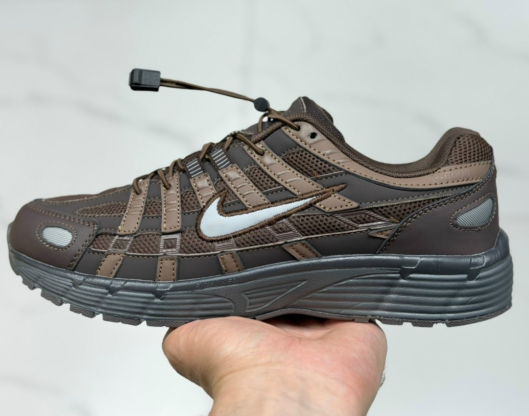 кроссовки p-6000 черно серые nike,кроссовки мужские p-6000 с низким верхом черный серый nike,кроссовки для бега p-6000 с низким верхом черный серебряный серый nike,кроссовки nike p-6000 anthracite smo