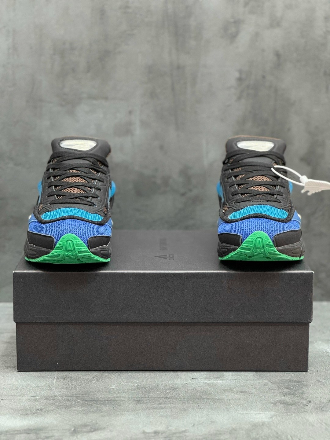 кроссовки adidas ozweego 2 x raf simons,adidas ozweego 2 raf simons,adidas raf simons ozweego,adidas x raf simons ozweego 2,адидас раф симонс озвиго 2