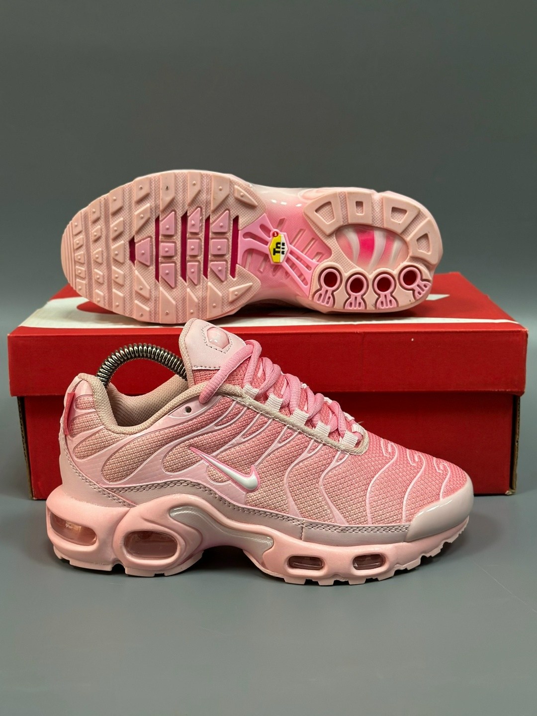 женские кроссовки nike air max plus tn pink,кроссовки найк тн розовые,nike air max plus tn pink,кроссовки,кроссовки nike air max tn plus