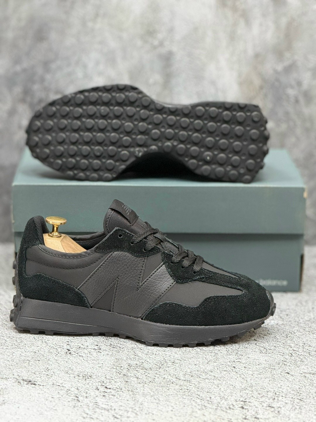 кроссовки new balance new balance 327,черные кроссовки new balance 327,кроссовки мужские new balance 327,кроссовки new balance 327,new balance 327 triple black