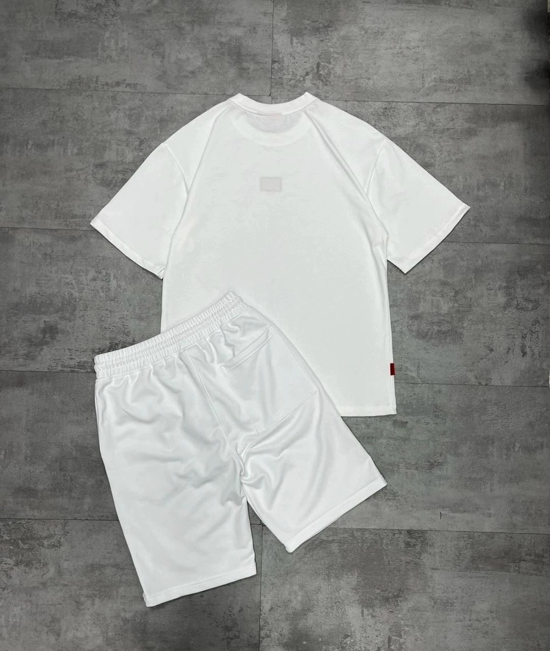 спортивные штаны hugo boss,спортивные брюки мужские,брюки для мужчин hugo boss regular-fit logo joggers,спортивные брюки мужские hugo boss 1830745 черные l,трикотажные брюки