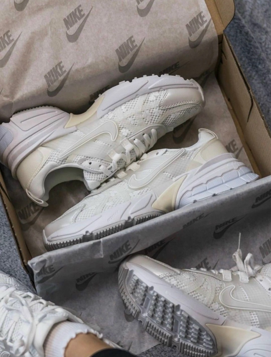 кроссовки nike,женские кроссовки nike,кроссовки nike v 2 k run,кроссовки nike v2k run,женские кроссовки