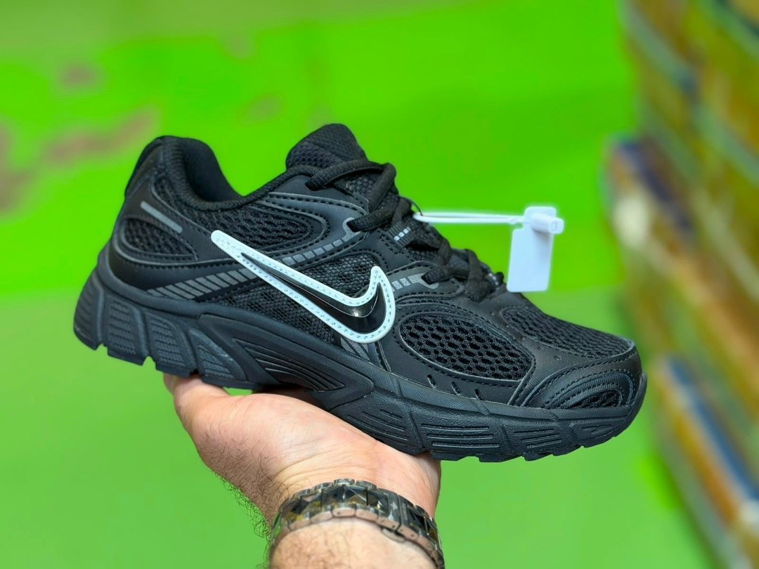женские кроссовки nike,кроссовки nike,кроссовки nike v 5 rnr,белые кроссовки nike,кроссовки
