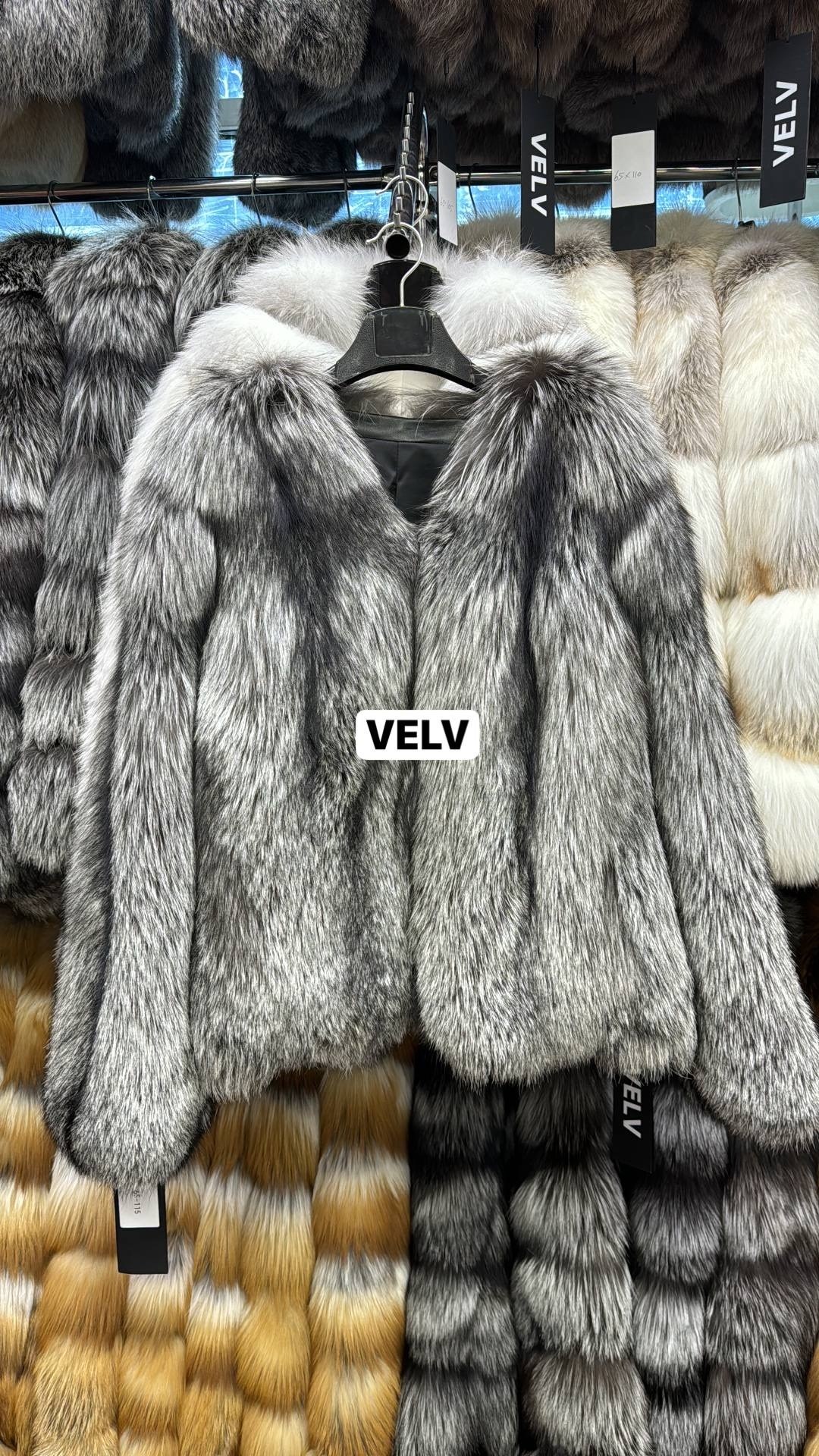 женская шуба из натурального лисьего меха,женские роскошные шубы из красного лисьего меха,женская модная куртка из 100% натурального лисьего меха,шуба из лисы,женская шуба с длинным рукавом из натурал