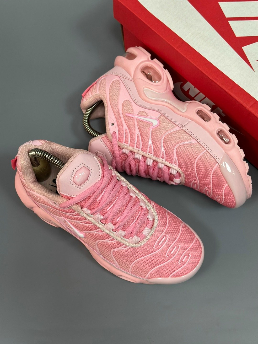 женские кроссовки nike air max plus tn pink,кроссовки найк тн розовые,nike air max plus tn pink,кроссовки,кроссовки nike air max tn plus