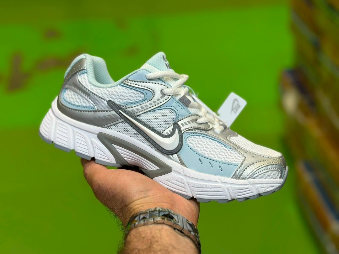 женские кроссовки nike,кроссовки nike,кроссовки nike v 5 rnr,белые кроссовки nike,кроссовки