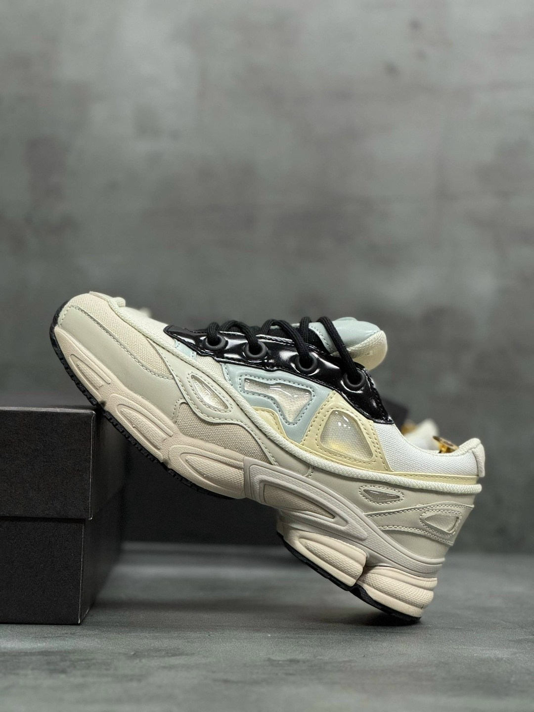adidas raf simons ozweego 3 cream white,кроссовки adidas raf simons ozweego 3,adidas ozweego 3 raf simons cream white core black,adidas raf simons ozweego 3,adidas ozweego raf simons
