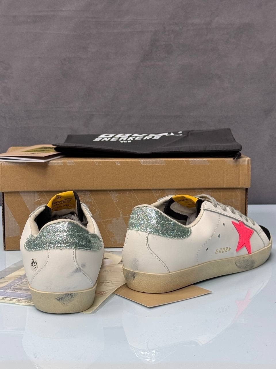 кроссовки golden goose,,кеды golden goose,golden goose,кроссовки golden goose superstar