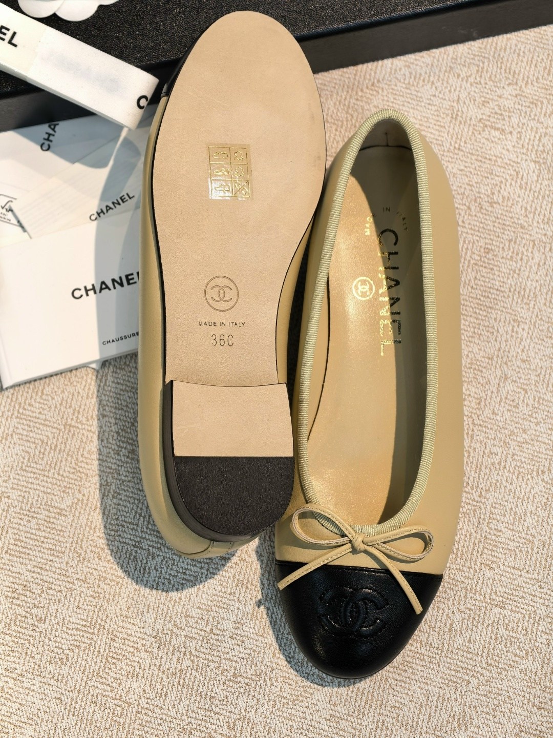 балетки chanel,chanel бежевые кожаные балетки для женщин,балетки шанель,chanel бежевые кожаные балетки,