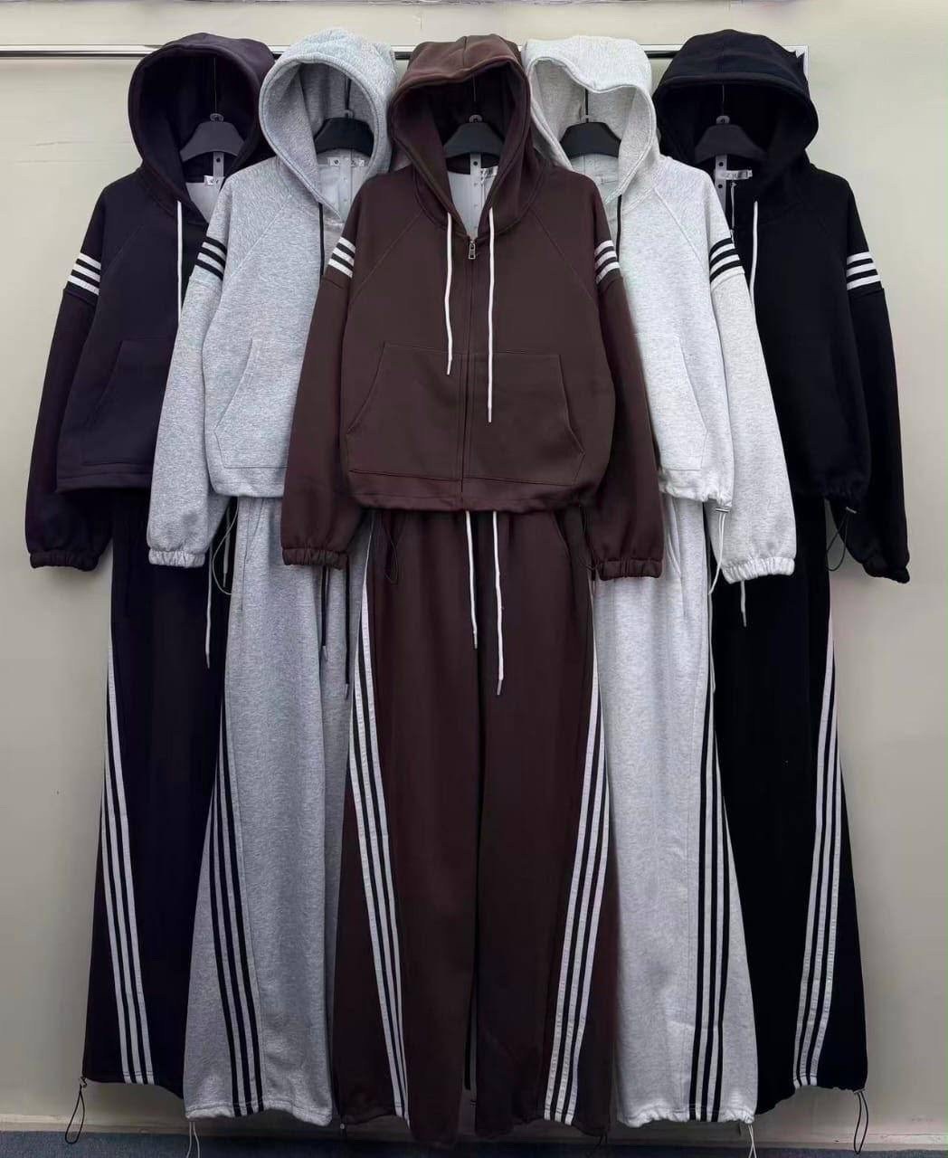 женский спортивный костюм adidas,костюм спортивный женский,спортивный костюм,костюм спортивный женский двойка,костюм с лампасами женский в спортивном стиле