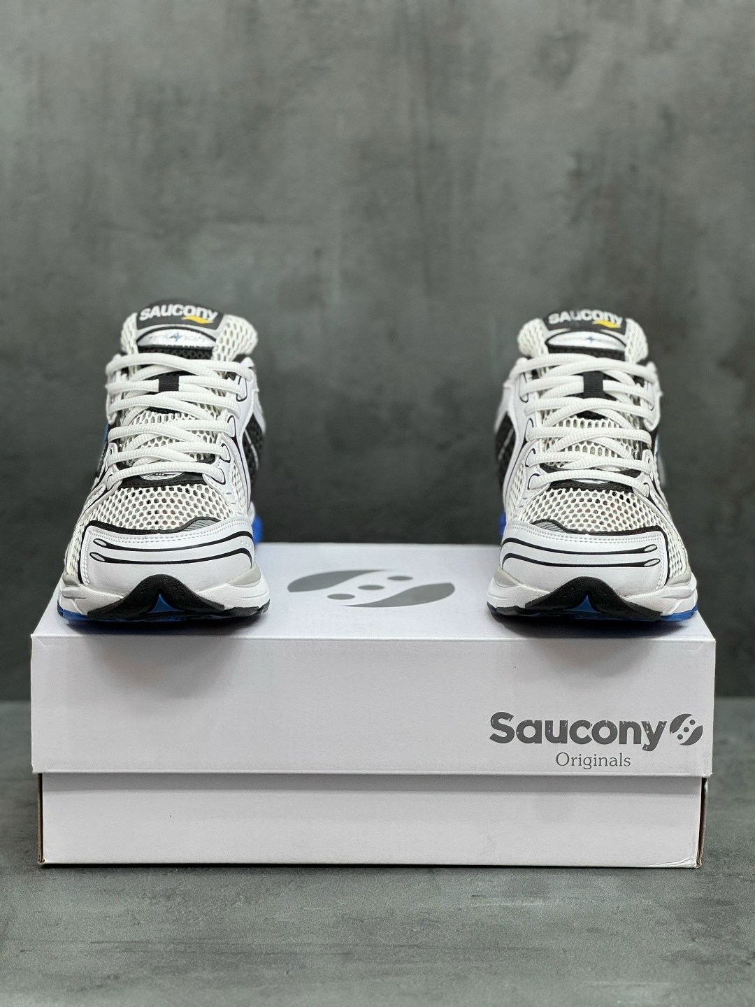 saucony progrid triumph 4,кроссовки saucony progrid triumph 4,кроссовки saucony,мужские кроссовки saucony,saucony triumph