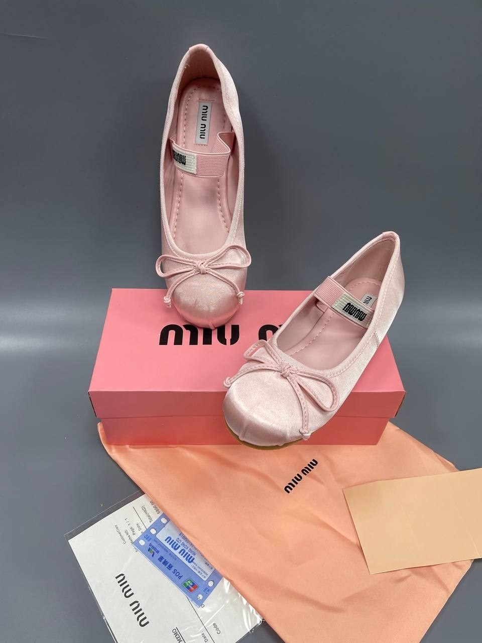балетки женские летние с ремешком miu miu,балетки miu miu,балетки miu miu 2026,миу миу балетки,