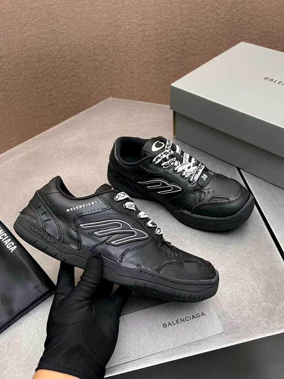 женские кроссовки balenciaga,кроссовки женские gucci,кроссовки balenciaga,кроссовки,кроссовки женские гуччи