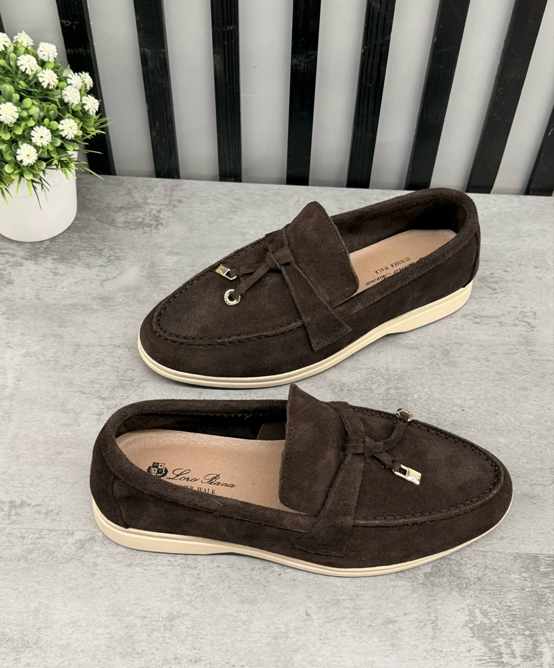 лоферы loro piana,замшевые лоферы,лоферы коричневые,лоферы лоро пиано материал,